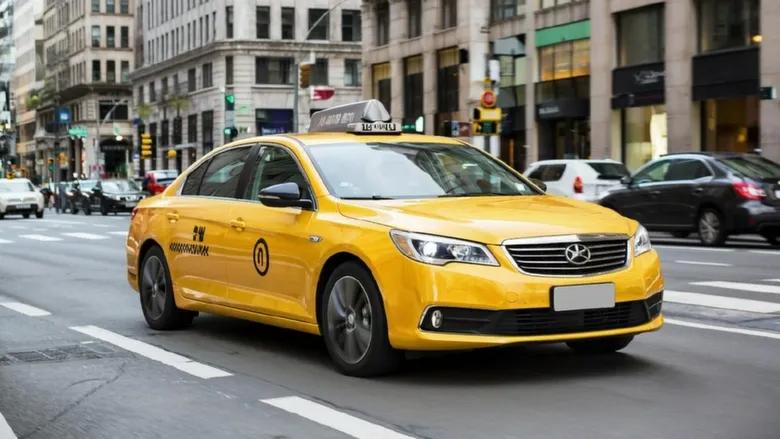 Top Benefits of Booking a Lara Taxi for Local and Airport Transfers